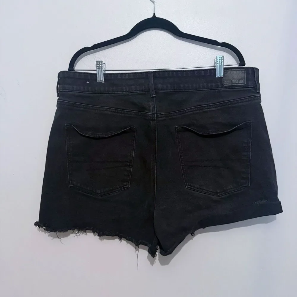 Womens American Eagle Black Denim Shorts Distressed Cut Off Stretch Size 18 - Picture 2 of 5